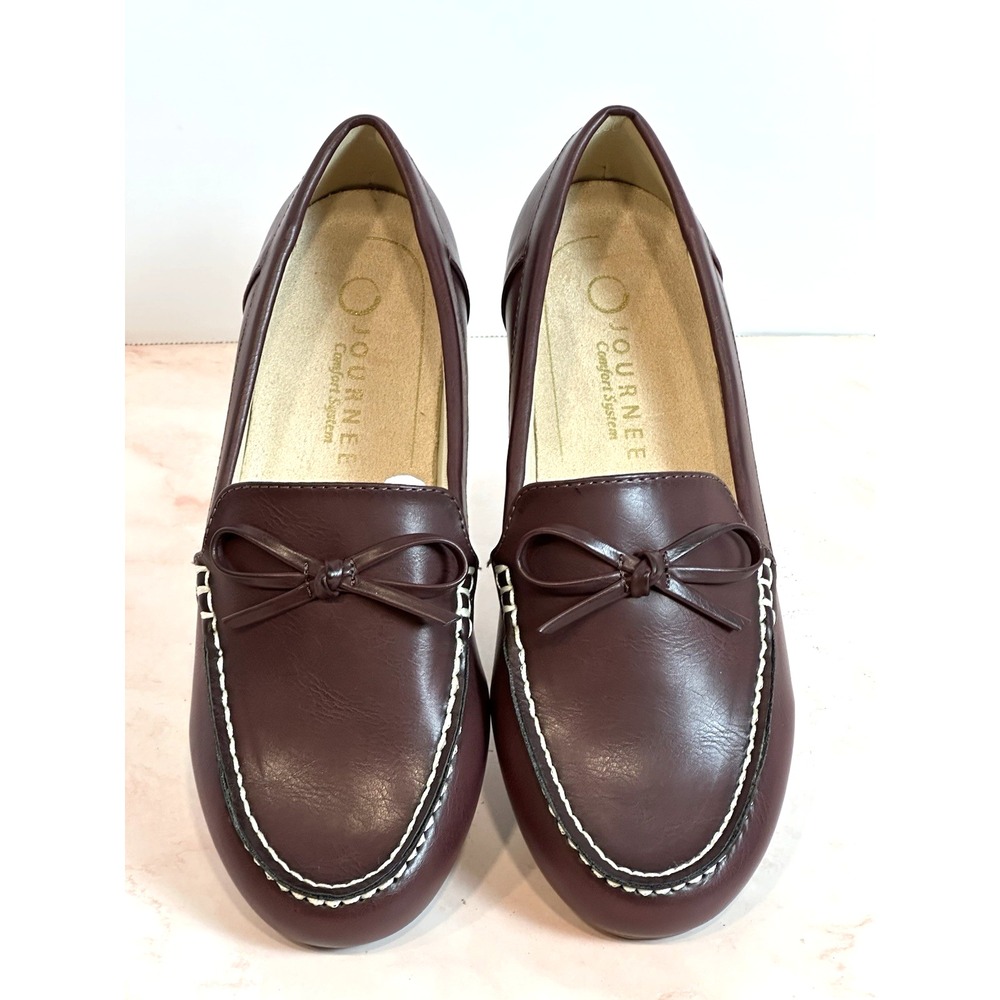 Journee Collection Novella loafers in Oxblood, Size 6WD (Please Read)